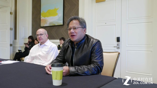 黄仁勋：自动驾驶已完成 你们装车上就好 