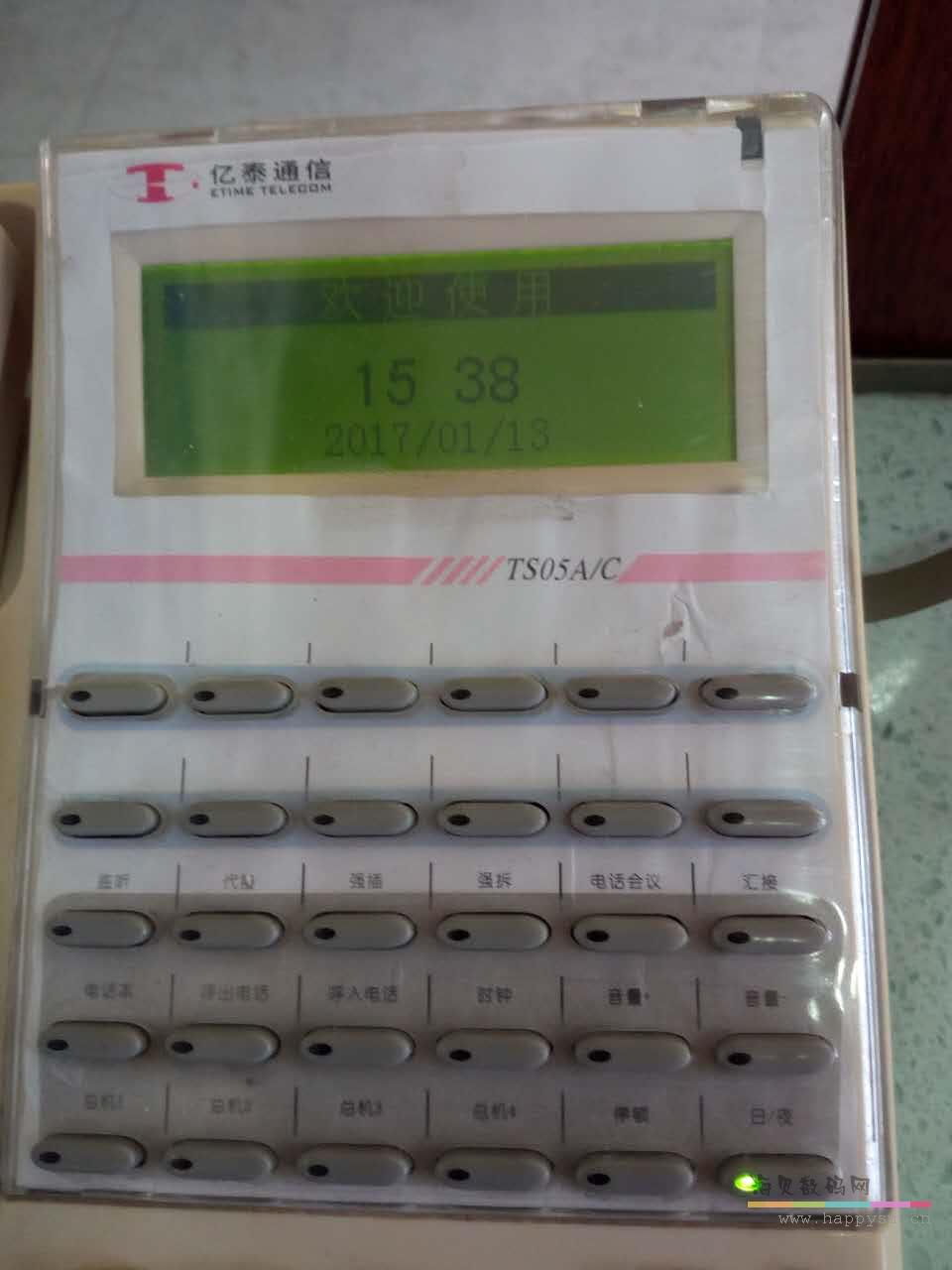 亿泰 TS05A多功能高级话务台 4路电话接口，72位直选摁