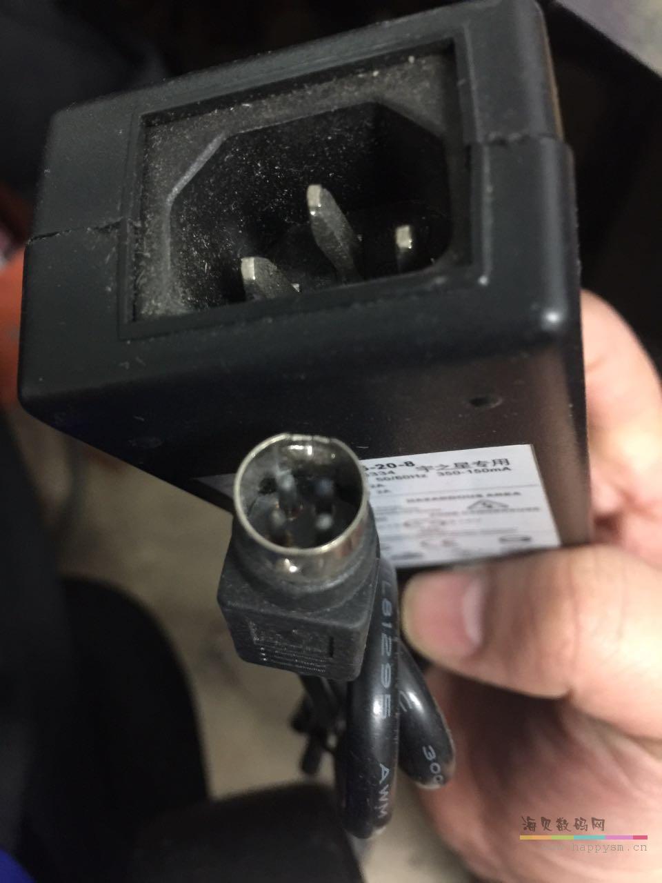 宇之星 P1205-20-8 12V 2A 电源适配器 4孔柱