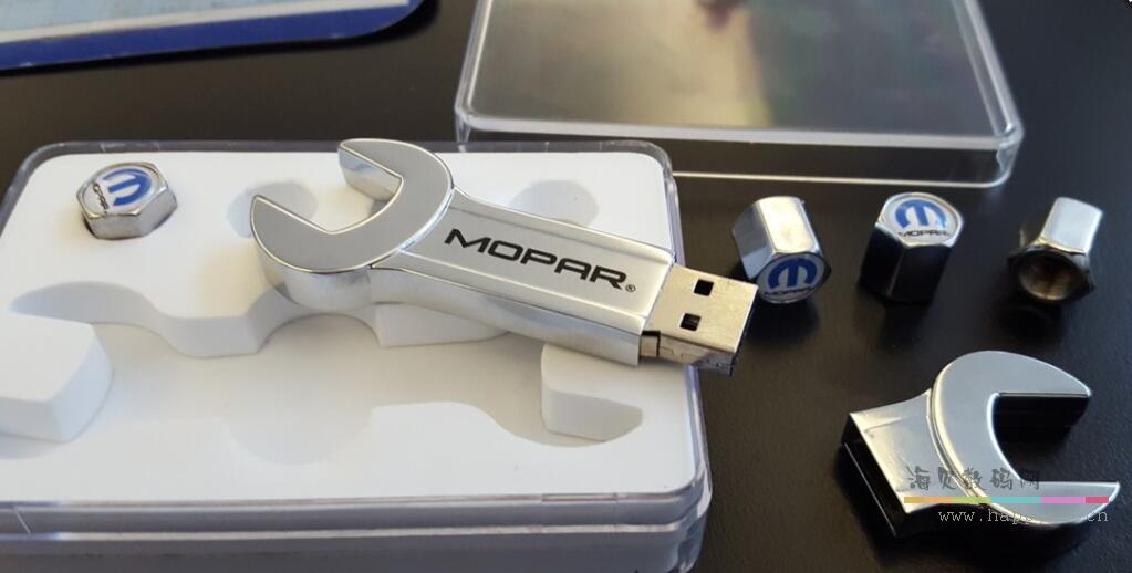 扳手 U盘 双扳手