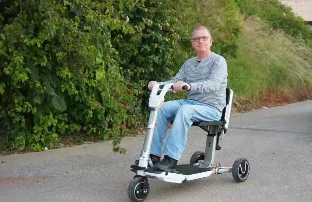 ATTO 超迷你折叠代步电动车