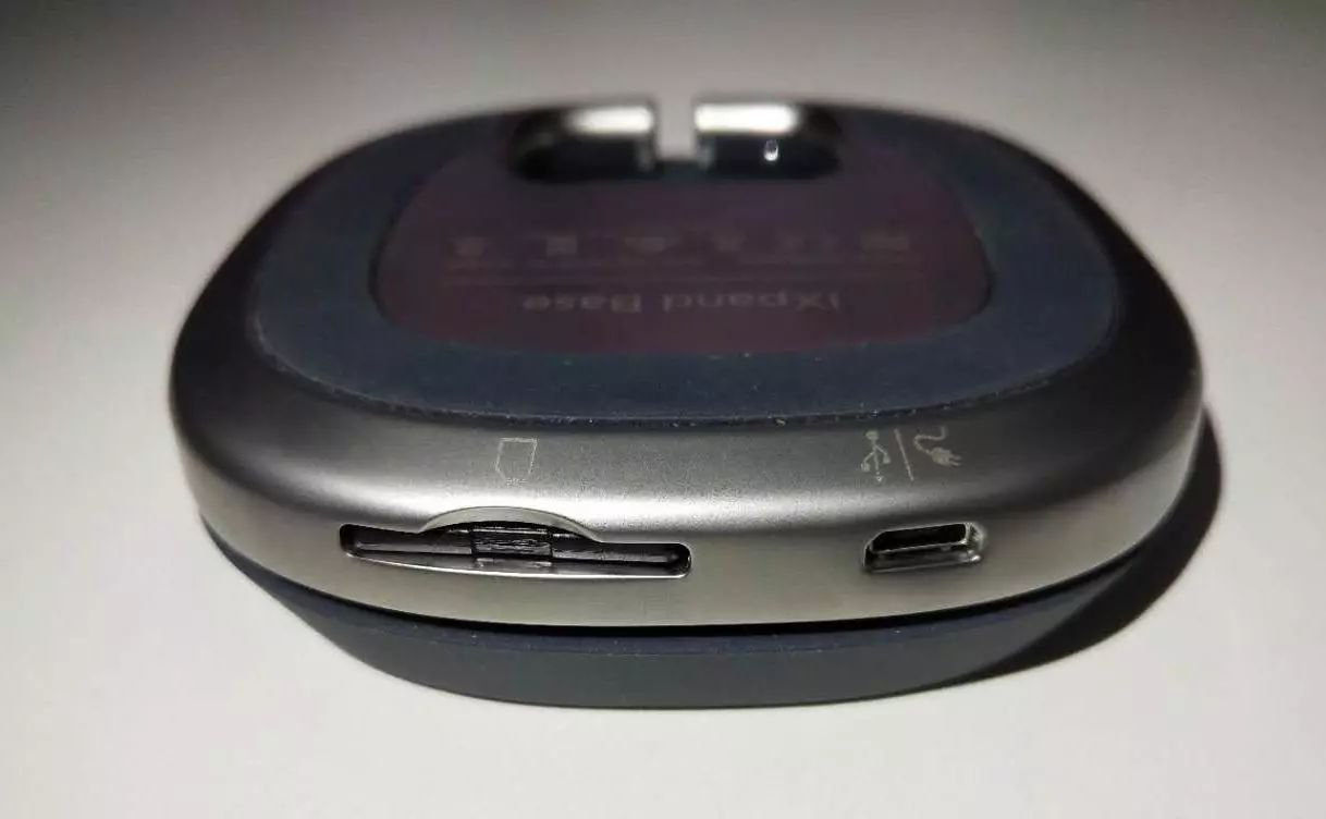 闪迪 欣享 充电 插座 自动备份 充电底座