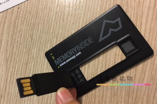 黑色 卡片 U盘