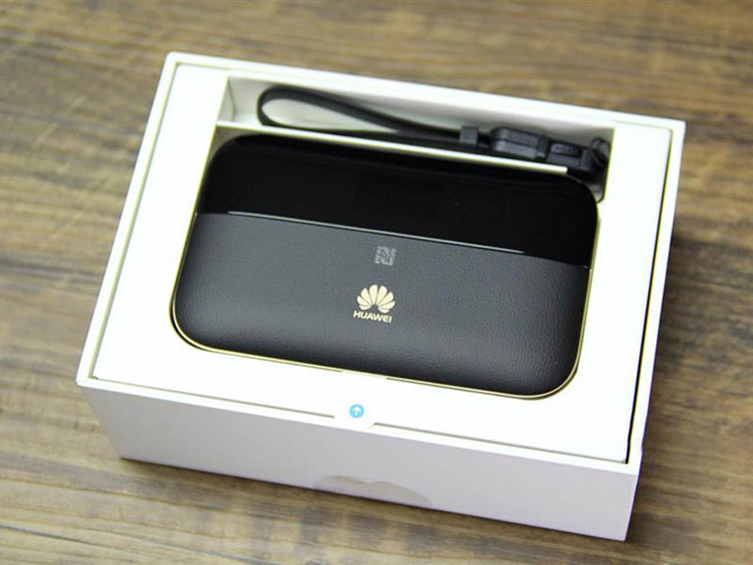 华为 E5885Ls-93a WIFI Pro2 三网 4G 网口 充电宝 6400毫安