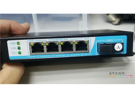 荣光 光纤poe交换机  百兆5口POE交换机 RNG-J-4EPOE 百兆4口POE+1个SC光口/桌面型