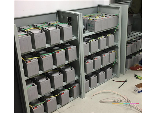 山特 C16 电池箱