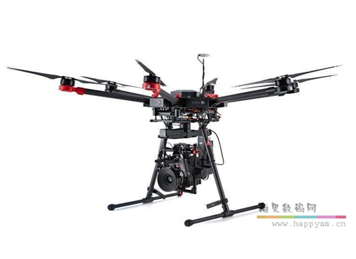 大疆 Ronin-M 无人机