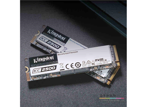 金士顿 KC2500 2T  M.2接口
