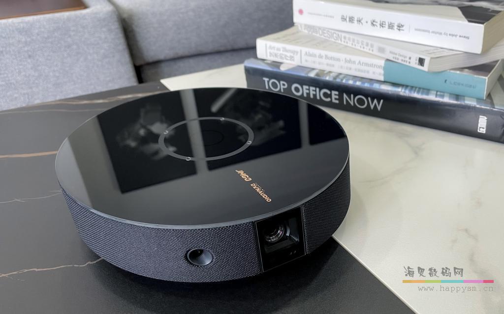 坚果 E20 投影仪家用高清1080P智能家庭影院小型便携投影机支持4K解码无线同屏卧室投白墙