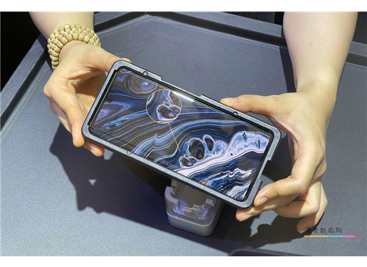 VIVO iQOO 8  Pro  骁龙888 Plus 2K 120Hz LTPO自适应刷新 赛道版/传奇版