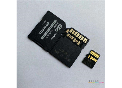 东芝 microSDHC UHS-I/UHS-I 标配适配器