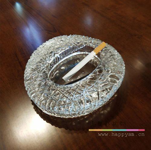 烟灰缸 鸟巢 玻璃材质