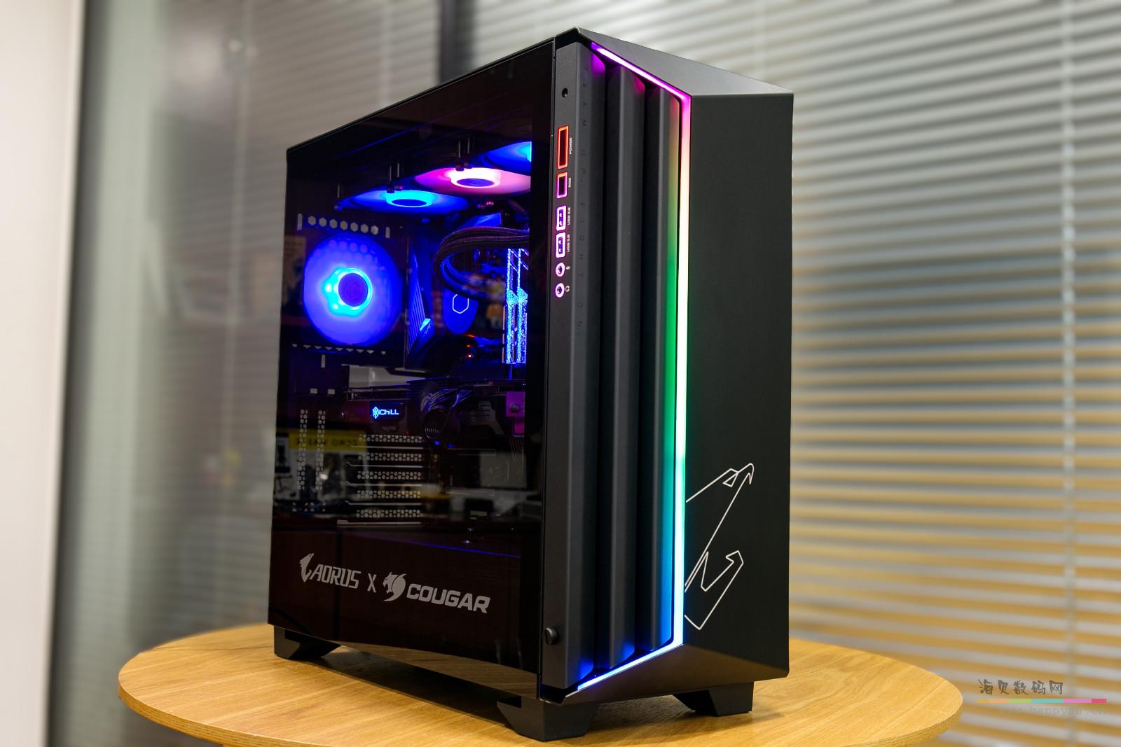 技嘉 AORUS C501G 战鹰 机箱