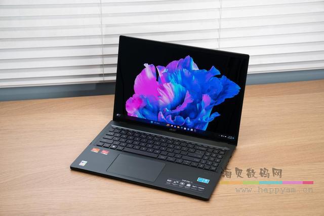 锐龙7 7840U/16GB/512GB/16英寸OLED/120Hz